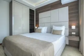 Hotel Twelve