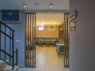 Hotel Twelve