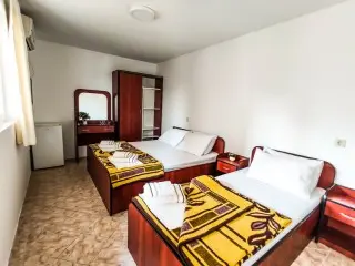  Villa Monte Rio