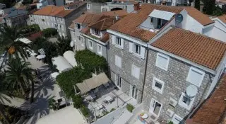 Apartmani More
