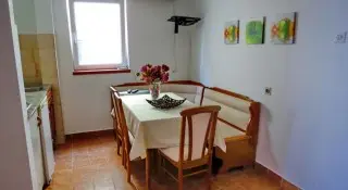 Apartmani More
