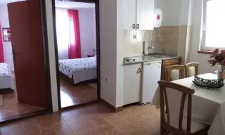 Apartmani More