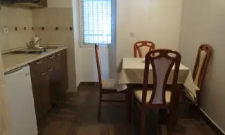 Apartmani More