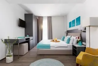 Hotel Eleven
