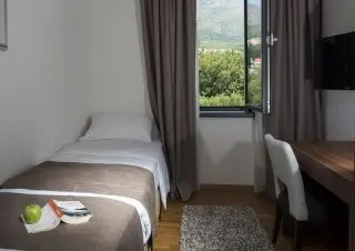 Apartmani & Villas Srebreno