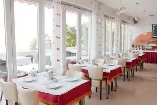 Hotel Vali