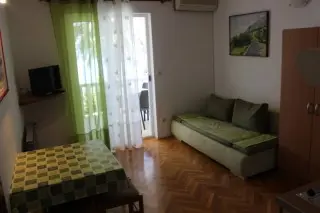 Pansion Franka opcja z wyżywieniem 