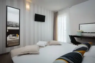Ville Arausana & Antonina
