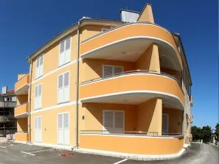Apartments Premantura Dom