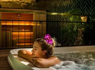  Hotel Brown Beach House & Spa 