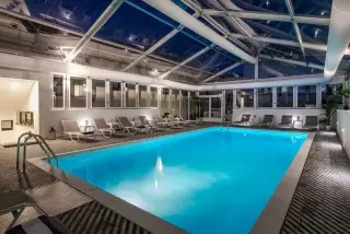  Hotel Brown Beach House & Spa 