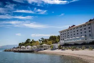  Hotel Brown Beach House & Spa 