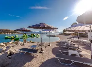  Hotel Brown Beach House & Spa 