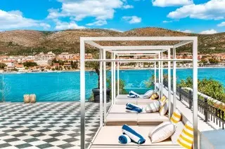  Hotel Brown Beach House & Spa 