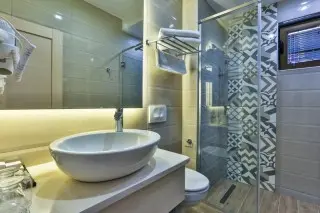 Hotel Harmony
