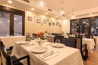 Hotel Harmony