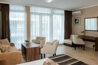 Hotel Regata Palce 