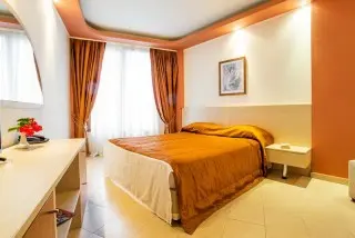 Gold Pearl Hotel