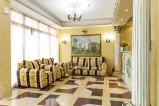 Gold Pearl Hotel