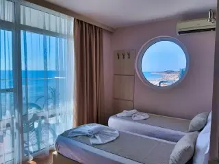 Aphrodita Beach Hotel