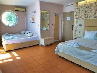 Aphrodita Beach Hotel