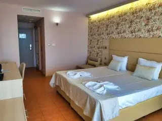 Aphrodita Beach Hotel
