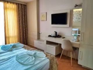 Aphrodita Beach Hotel