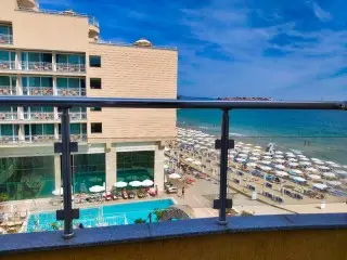 Aphrodita Beach Hotel