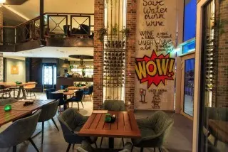 Hotel Wow