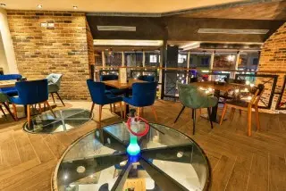 Hotel Wow