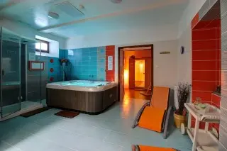 Hotel Avalanche