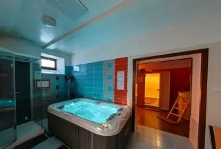 Hotel Avalanche
