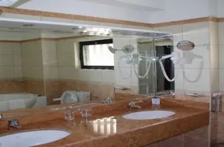 Bluesun Hotel Kaśtelet