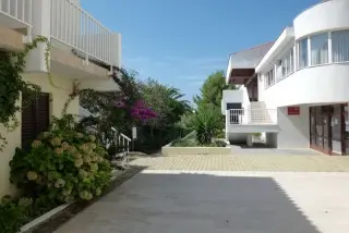 Hotel Priscapac Resort & Apartments