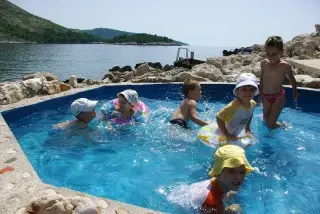 Hotel Priscapac Resort & Apartments