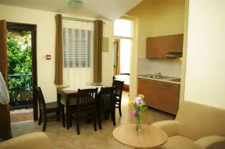 Hotel Priscapac Resort & Apartments