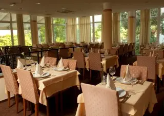 Valamar Zvonimir Hotel