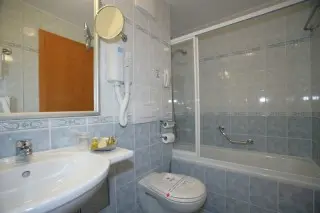 Valamar Zvonimir Hotel