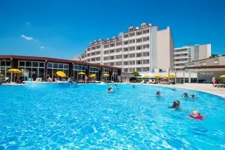 Corinthia-Baśka Sunny Hotel by Valamar