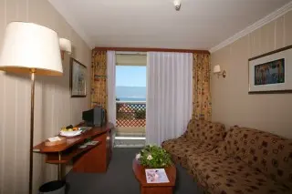 Corinthia-Baśka Sunny Hotel by Valamar