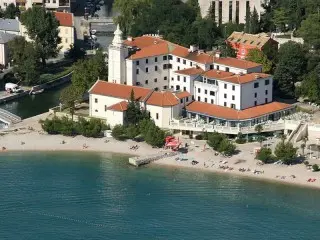 Hotel Kaśtel