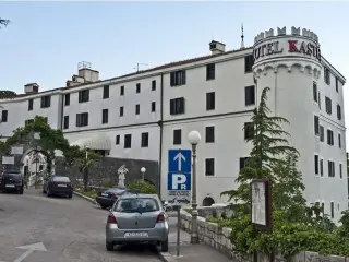 Hotel Kaśtel