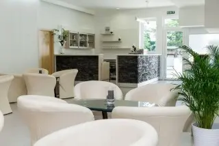 Hotel & Paviljoni Slaven