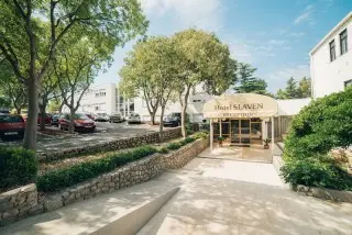 Hotel & Paviljoni Slaven