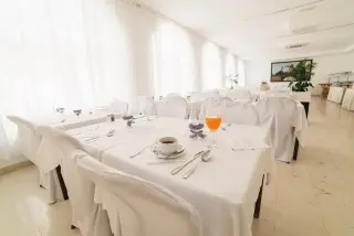 Hotel & Paviljoni Slaven