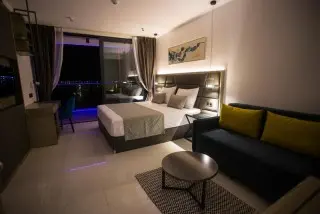 Liberty Plaza 4* & Hotel 3*