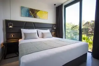 Liberty Plaza 4* & Hotel 3*
