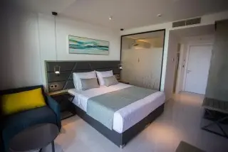 Liberty Plaza 4* & Hotel 3*