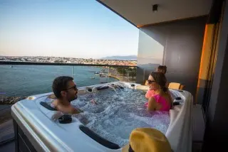Liberty Plaza 4* & Hotel 3*