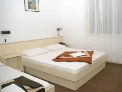 Hotel Miran Ville